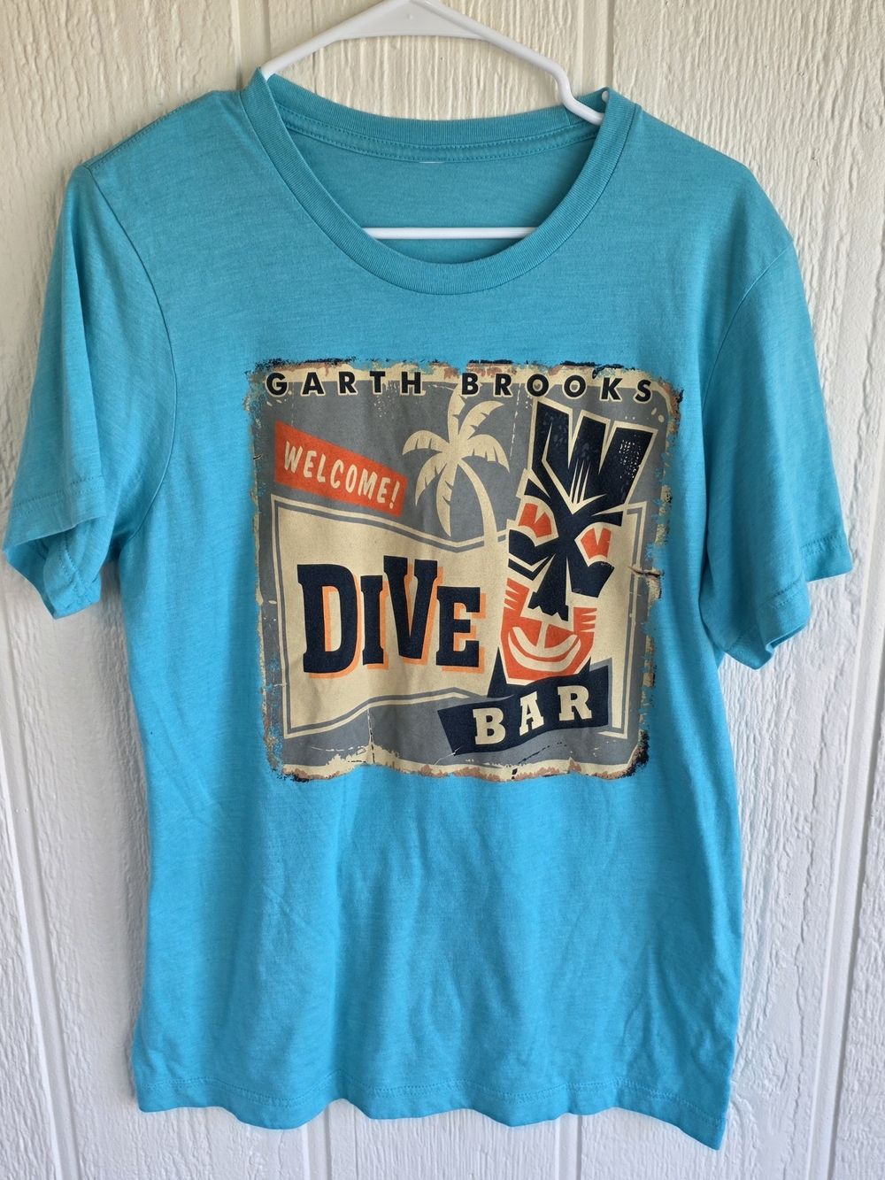 Men's Garth Brooks Turquoise 'Dive Bar' Short Sleeve Tee, Size Large